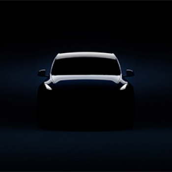 Elon Musk presented the new electric SUV Model Y.